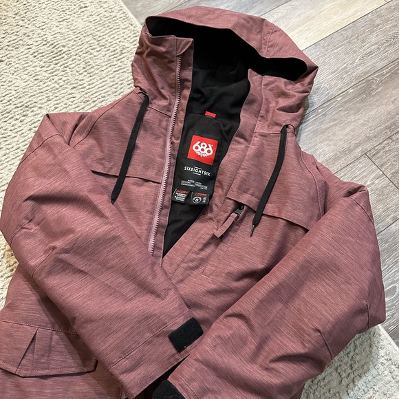 686 infiDRY Winter Ski Jacket (LIKE NEW) - Picture 4 of 10